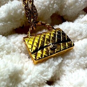 Chanel 1995 Vintage Gold Tone Flap Bag Necklace